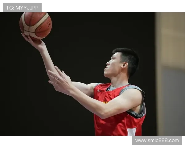 中国男篮顺利抵达沙特吉达 开启世界杯备战首堂训练课 中国男篮顺利抵达沙特吉达 开启世界杯备战首堂训练课